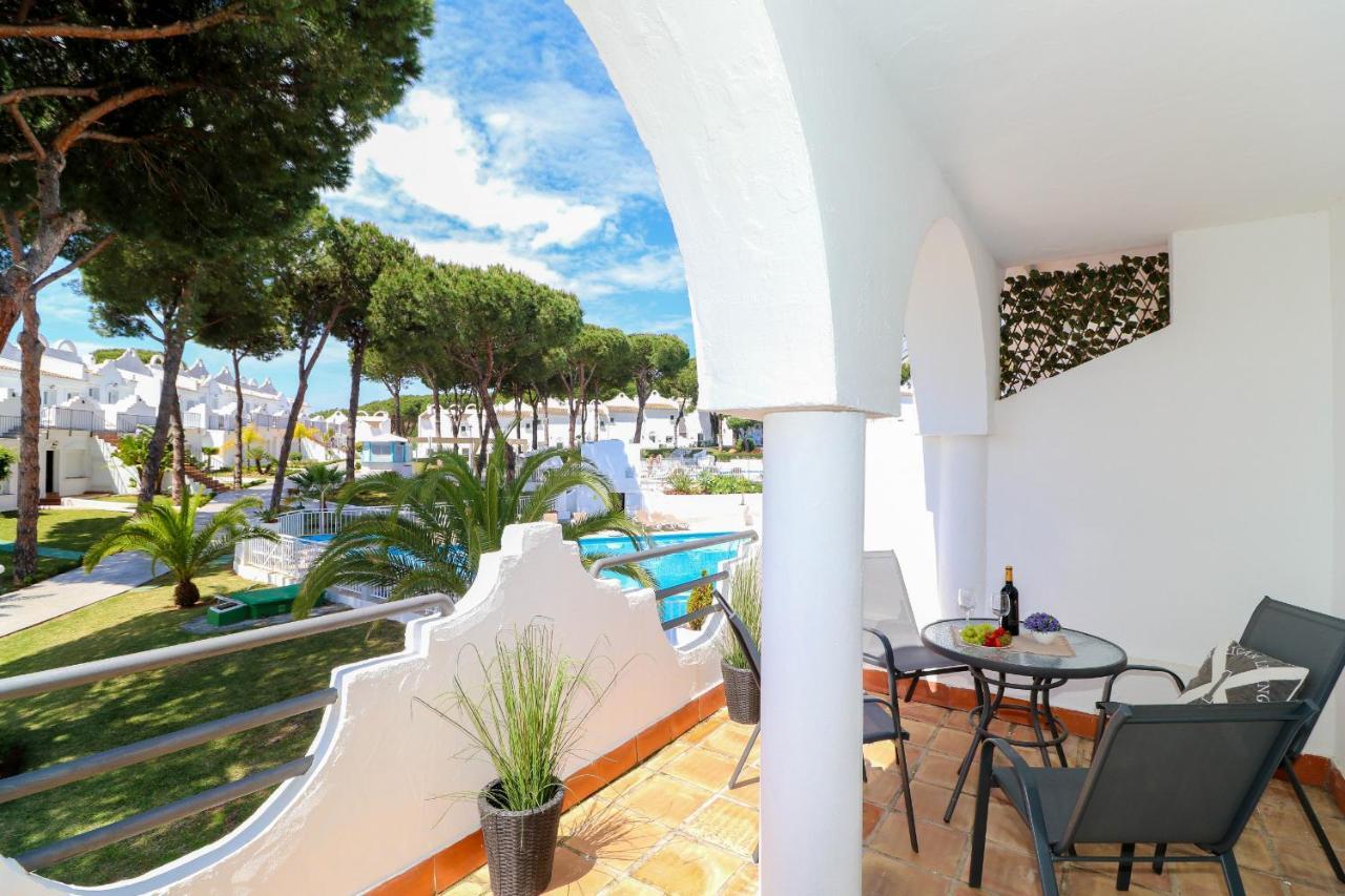 Townhouse With Pool View - Reserva De Сasa de vacaciones Marbella
