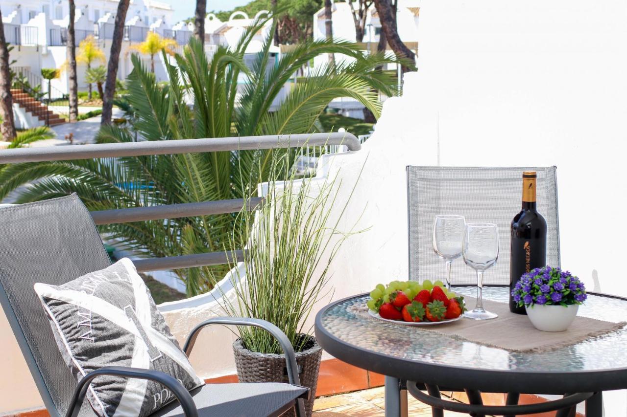 Сasa de vacaciones Townhouse With Pool View - Reserva De *